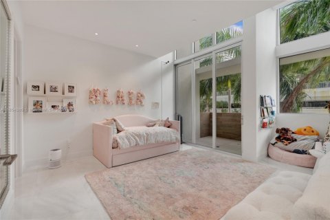 Купить таунхаус в Авентура, Флорида 5 спален, 310.67м2, № 1962505 - фото 22