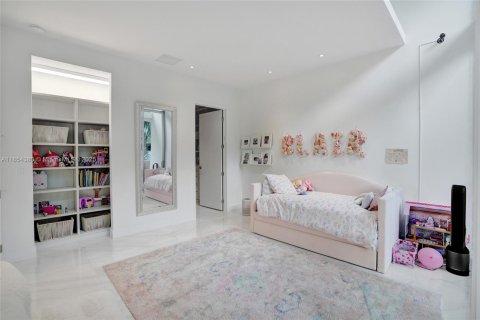 Купить таунхаус в Авентура, Флорида 5 спален, 310.67м2, № 1962505 - фото 24