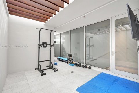 Купить таунхаус в Авентура, Флорида 5 спален, 310.67м2, № 1962505 - фото 28