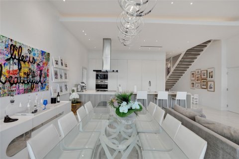 Купить таунхаус в Авентура, Флорида 5 спален, 310.67м2, № 1962505 - фото 5