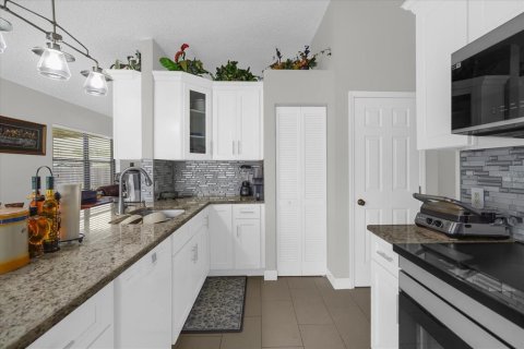 Casa en venta en Kissimmee, Florida, 3 dormitorios, 134.62 m2 № 2107320 - foto 7