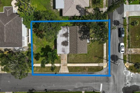 Casa en venta en Bradenton, Florida, 3 dormitorios, 129.78 m2 № 1913424 - foto 5
