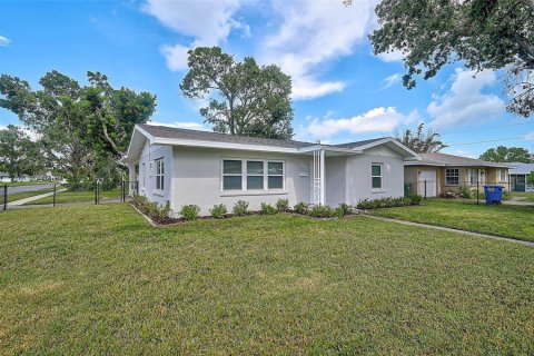Casa en venta en Bradenton, Florida, 3 dormitorios, 129.78 m2 № 1913424 - foto 2