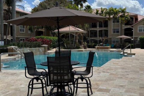 Condo in Pembroke Pines, Florida, 1 bedroom  № 2046221 - photo 27