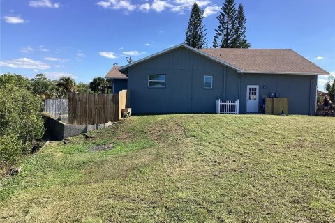 Villa ou maison à vendre à New Port Richey, Floride: 3 chambres, 148.09 m2 № 2233872 - photo 10
