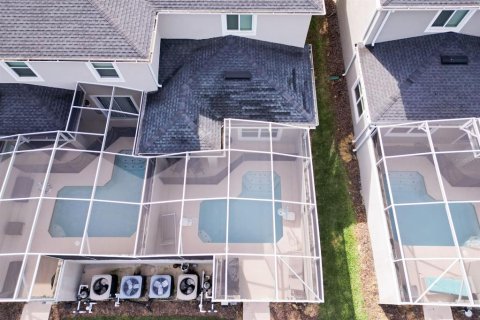 Townhouse in Davenport, Florida 5 bedrooms, 201.32 sq.m. № 2205917 - photo 16