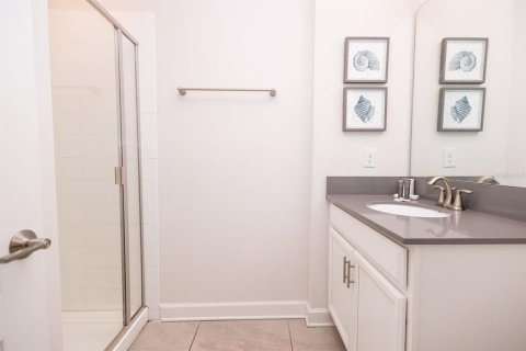 Townhouse in Davenport, Florida 5 bedrooms, 201.32 sq.m. № 2205917 - photo 13