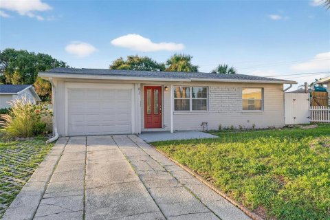 Villa ou maison à vendre à Ormond Beach, Floride: 3 chambres, 106.19 m2 № 1909459 - photo 1