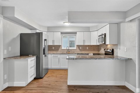 Villa ou maison à vendre à Ormond Beach, Floride: 3 chambres, 106.19 m2 № 1909459 - photo 7
