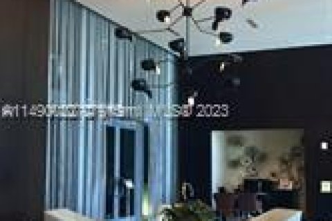 Condo in Miami, Florida, 1 bedroom  № 1741342 - photo 18