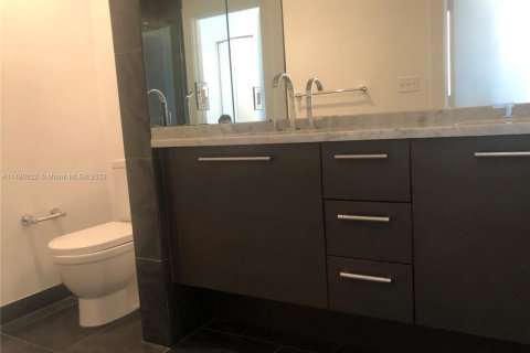 Condo in Miami, Florida, 1 bedroom  № 1741342 - photo 8