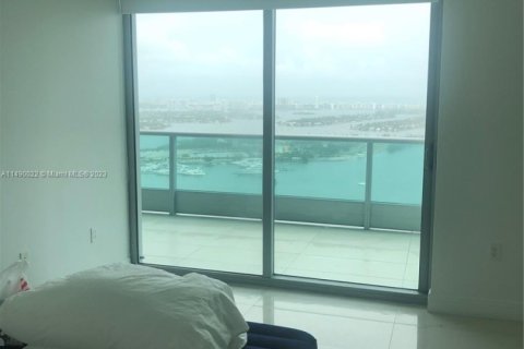 Condo in Miami, Florida, 1 bedroom  № 1741342 - photo 7