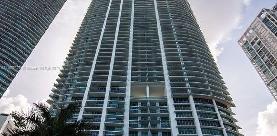 Condo in Miami, Florida, 1 bedroom  № 1741342