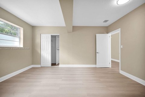Villa ou maison à vendre à North Miami, Floride: 3 chambres, 189.15 m2 № 1735839 - photo 27