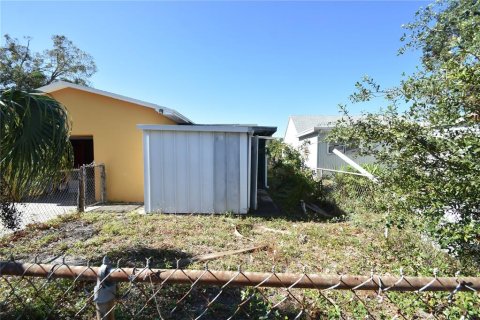 House in Saint Petersburg, Florida 2 bedrooms, 101.82 sq.m. № 1717666 - photo 16