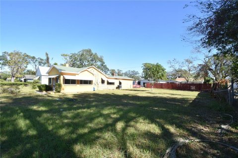 House in Saint Petersburg, Florida 2 bedrooms, 101.82 sq.m. № 1717666 - photo 6