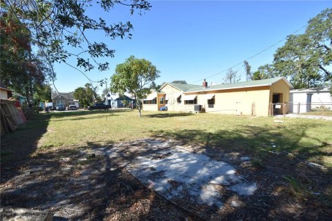 House in Saint Petersburg, Florida 2 bedrooms, 101.82 sq.m. № 1717666 - photo 11