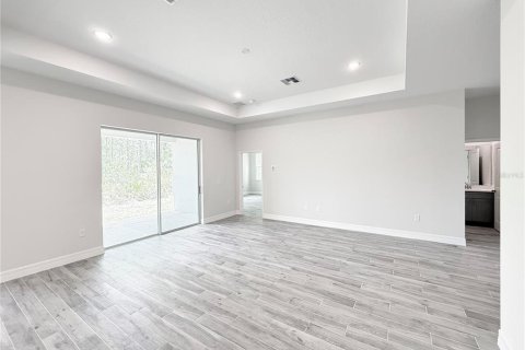 Casa en venta en Eustis, Florida, 4 dormitorios, 204.11 m2 № 2220359 - foto 18