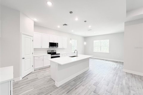 Casa en venta en Eustis, Florida, 4 dormitorios, 204.11 m2 № 2220359 - foto 15