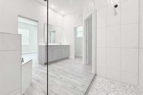 Casa en venta en Eustis, Florida, 4 dormitorios, 204.11 m2 № 2220359 - foto 25