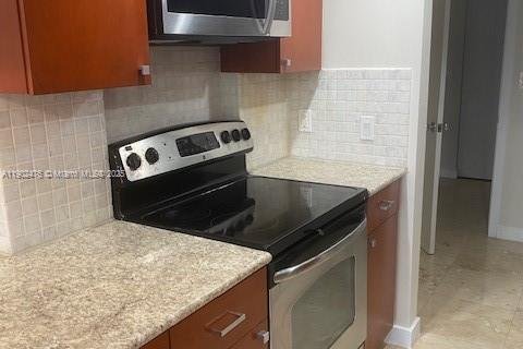 Townhouse in Miami, Florida 3 bedrooms, 187.57 sq.m. № 1953012 - photo 8