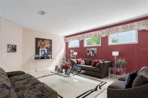 House in Ellenton, Florida 4 bedrooms, 331.48 sq.m. № 1597293 - photo 11