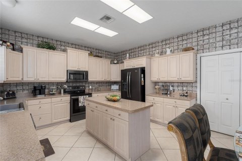 House in Ellenton, Florida 4 bedrooms, 331.48 sq.m. № 1597293 - photo 16