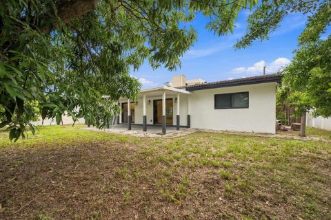 Casa en venta en Fort Lauderdale, Florida, 2 dormitorios, 123.19 m2 № 2395020 - foto 23