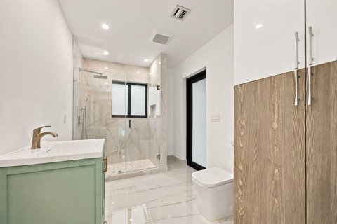 Casa en venta en Fort Lauderdale, Florida, 2 dormitorios, 123.19 m2 № 2395020 - foto 20