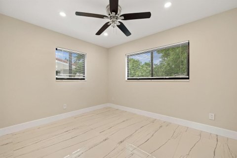 Casa en venta en Fort Lauderdale, Florida, 2 dormitorios, 123.19 m2 № 2395020 - foto 19