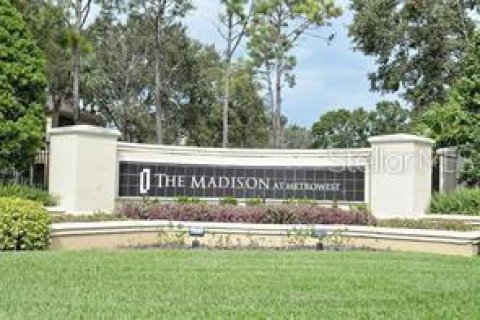 Condo in Orlando, Florida, 1 bedroom  № 1851714 - photo 2