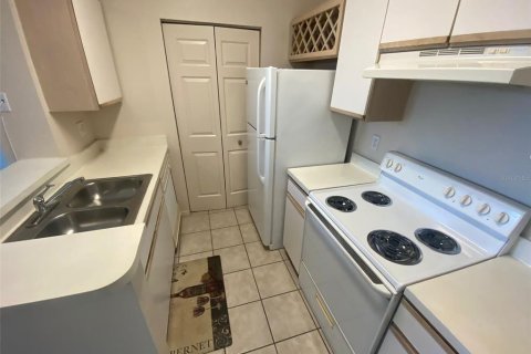 Condo in Orlando, Florida, 1 bedroom  № 1851714 - photo 4