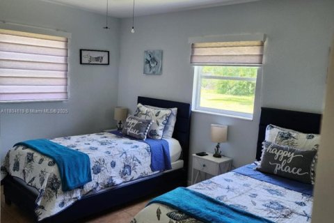 House in Fort Myers, Florida 2 bedrooms, 90.39 sq.m. № 1864449 - photo 21
