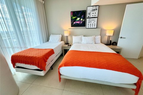 Copropriété à vendre à Hollywood, Floride: 2 chambres, 100.98 m2 № 1976602 - photo 8