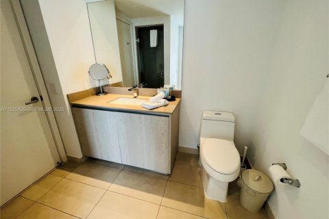 Copropriété à vendre à Hollywood, Floride: 2 chambres, 100.98 m2 № 1976602 - photo 18