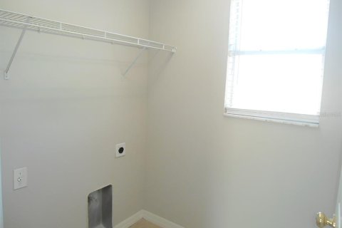 House in Hudson, Florida 4 bedrooms, 162.11 sq.m. № 1658725 - photo 16