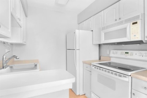 Condominio en venta en Orlando, Florida, 1 dormitorio, 54.91 m2 № 2195419 - foto 12