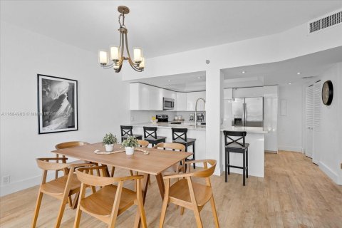 Condominio en venta en Miami, Florida, 2 dormitorios, 144.46 m2 № 1951369 - foto 8