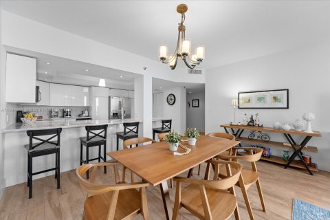Condominio en venta en Miami, Florida, 2 dormitorios, 144.46 m2 № 1951369 - foto 5