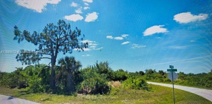 Terrain à Port Charlotte, Floride № 2169665