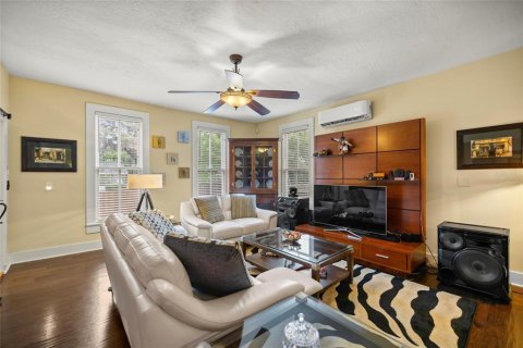 House in Ocala, Florida 2 bedrooms, 211.17 sq.m. № 1614142 - photo 27