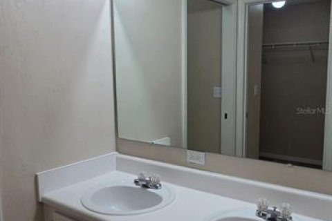 Condominio en alquiler en Gainesville, Florida, 2 dormitorios, 116.13 m2 № 2416754 - foto 7