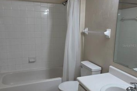 Condominio en alquiler en Gainesville, Florida, 2 dormitorios, 116.13 m2 № 2416754 - foto 16