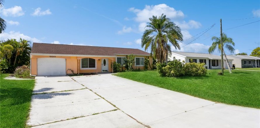 Villa ou maison à Port Charlotte, Floride 3 chambres, 122.63 m2 № 1326813
