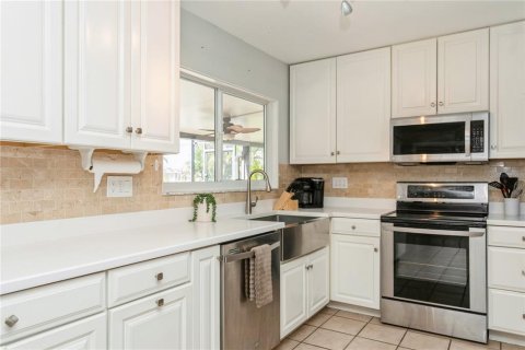 Villa ou maison à vendre à Port Charlotte, Floride: 3 chambres, 122.63 m2 № 1326813 - photo 10