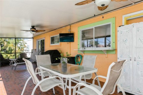 Villa ou maison à vendre à Port Charlotte, Floride: 3 chambres, 122.63 m2 № 1326813 - photo 28