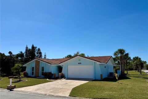 Casa en venta en Port Richey, Florida, 2 dormitorios, 147.9 m2 № 2221625 - foto 2