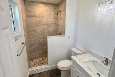 Casa en venta en Port Richey, Florida, 2 dormitorios, 147.9 m2 № 2221625 - foto 11