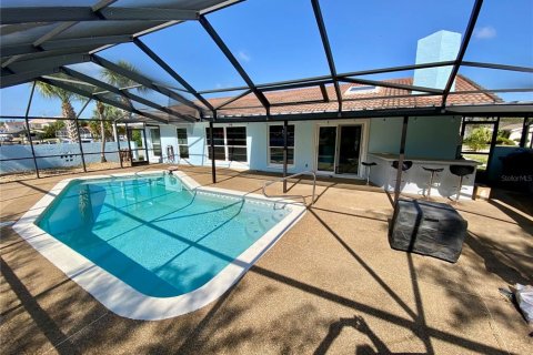 Casa en venta en Port Richey, Florida, 2 dormitorios, 147.9 m2 № 2221625 - foto 14