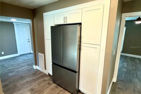 Casa en venta en Port Richey, Florida, 2 dormitorios, 147.9 m2 № 2221625 - foto 5